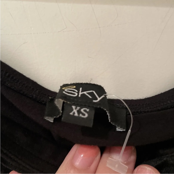 Black sky strapless tube top with crochet sheer detail and pleats xsmall - Picture 4 of 6